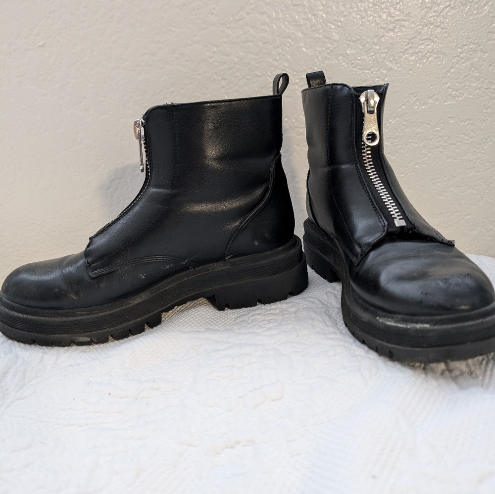 Zip-Up Combat Boots
